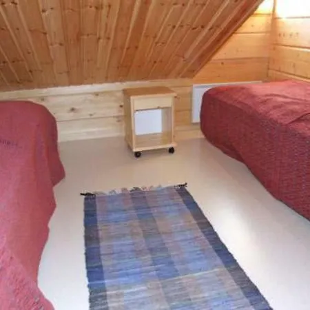 Holiday Soukkelomukka 4 *